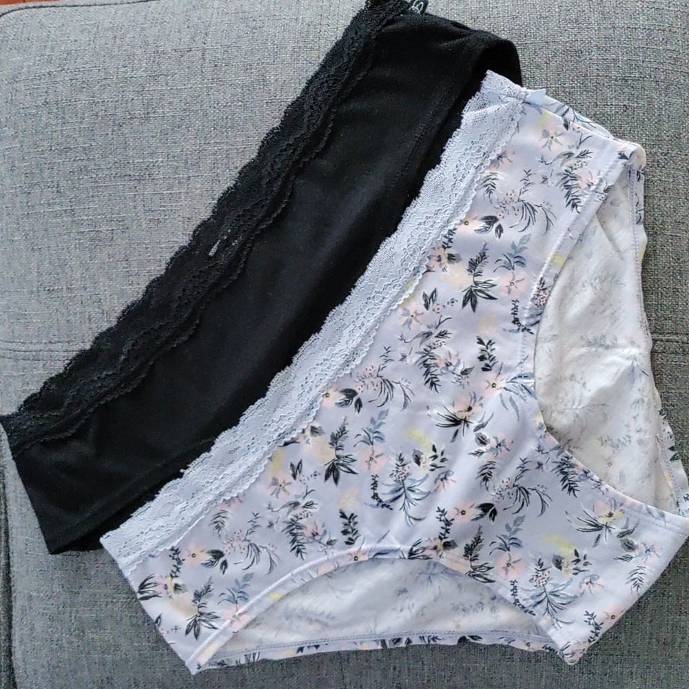 5/25 sale Jessica Simpson 2 bikini underwear Small